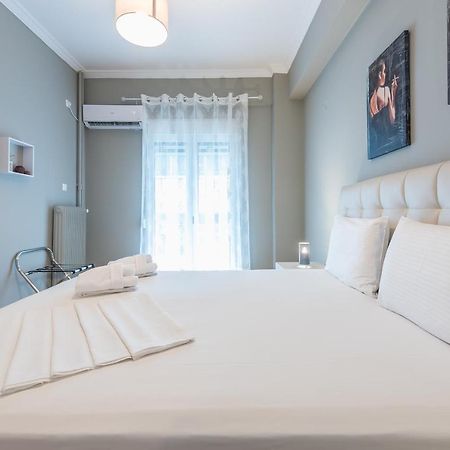 Modern City Apartment By Cloudkeys Atenas Exterior foto